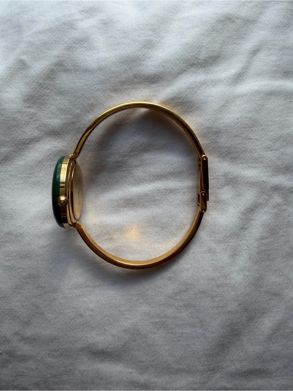 Gucci Gold Bangle Watch with Green and Red Enamel Bezel - Picture 5 of 9